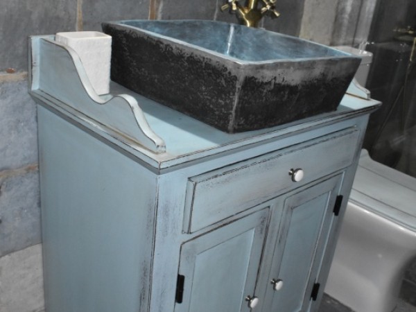 Αντικέ Έπιπλο Μπάνιου Ιόνιο Τιμές 