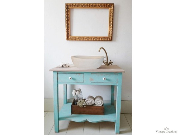 Vintage bathroom furniture Ioanna offers
