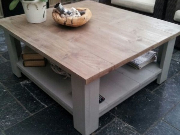 Χειροποίητα τραπέζια εσωτερικού χώρου καφέ Σκύρος 