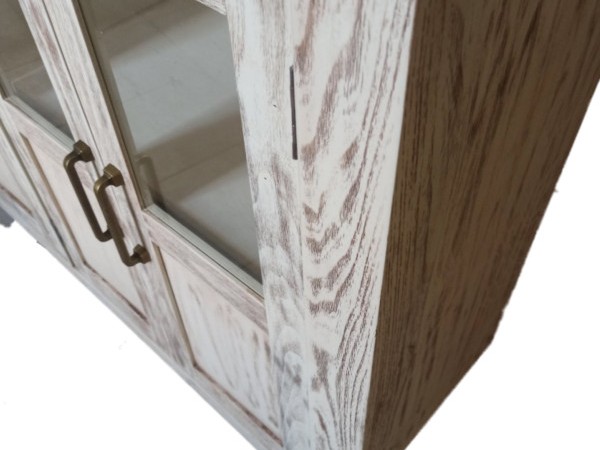 Pandora solid buffet with aging technique