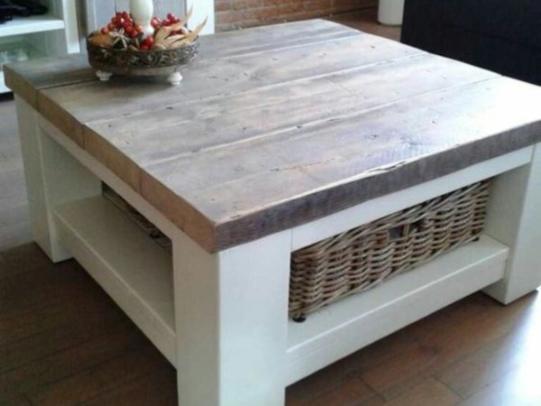 Χειροποίητα τραπέζια εσωτερικού χώρου καφέ Σκύρος 