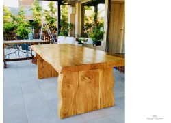 Χειροποίητο Μασίφ Τραπέζι Τραπεζαρίας από Φυσικό Ξύλο Όλυμπος 