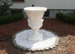 Μαρμάρινες χειροποίητες βάσεις γλάστρας κλάσικο 