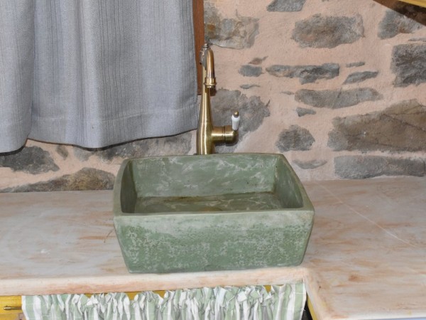 Small Kitchen Kitchen Sink