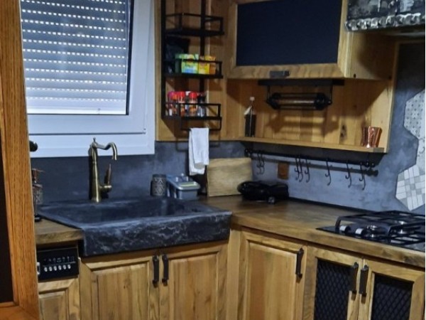 Single handmade kitchen sink black Travertino