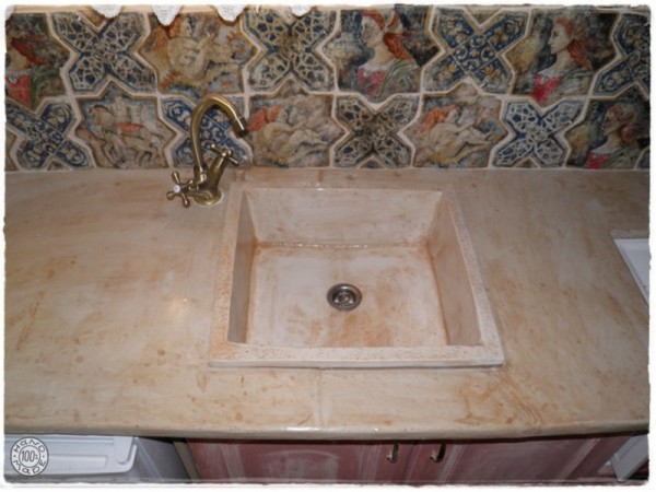 Χειροποίητοι Πάγκοι Κουζίνας Από Ηφαιστειακή Πέτρα Τραβερτίνο