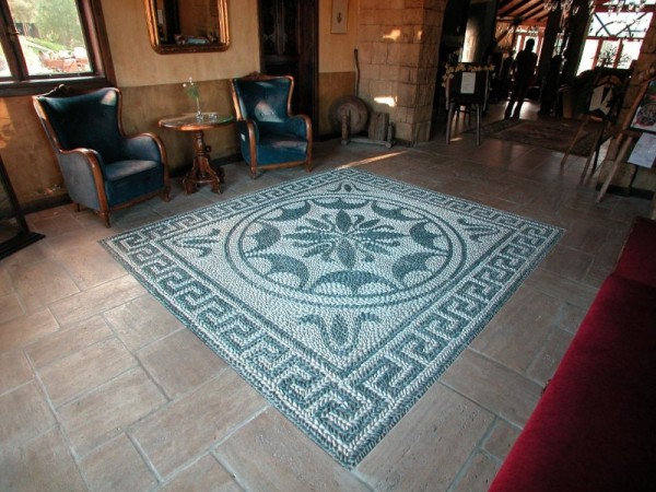 Afroessa pebbled floor art