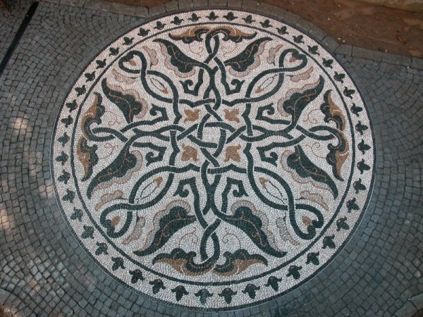 Decor pebbles lining floors walls Neda