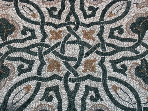 Decor pebbles lining floors walls Neda