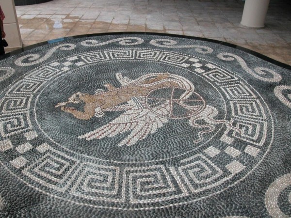 Χειροποίητα μωσαϊκά βότσαλα σχέδιο Ατλαντίς 