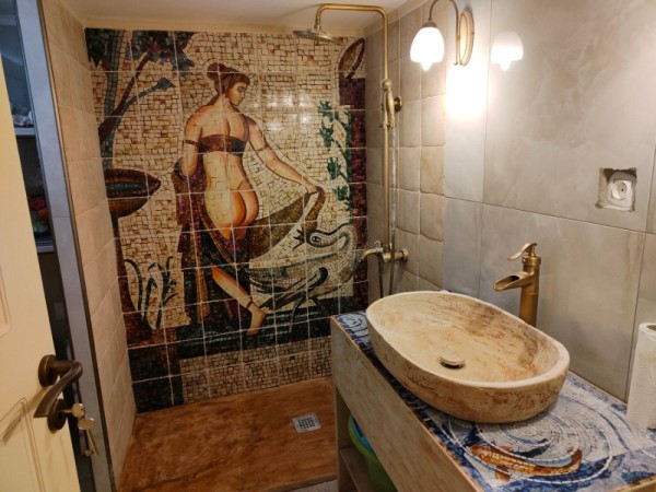 Πλακάκια μπάνιου τραβερτίνο ζωγραφική ψηφιδωτη η Λήδα και ο Δίας