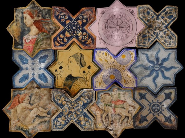 Χειροποίητα Μοναστηριακά Πλακάκια Κνωσός Τραβερτίνο Με Σχέδια Ζωγραφισμένα.