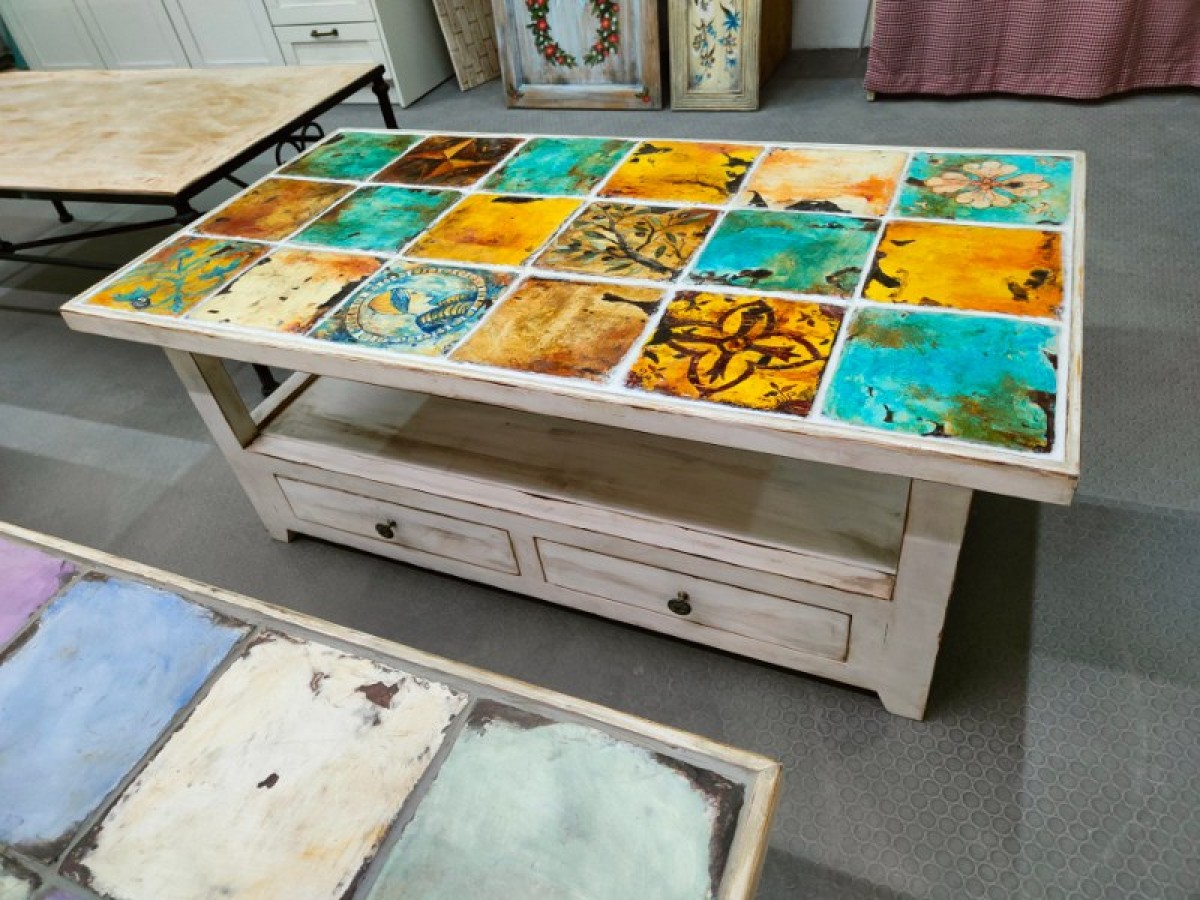 Τραπέζι Σαλονιού Χειροποίητο Παλαιωμένο Με Συρτάρια Και Χειροποίητα Πλακάκια  Προσφορά