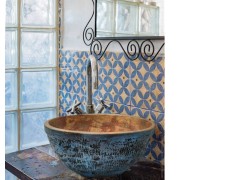 Handmade Bathroom Washbasin with bronze oxidation and metallic blue Offer 130,00€