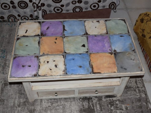 Προσφορά Vintage Τραπέζι Σαλονιού Παλαιωμένο Με Χειροποίητα Πλακάκια Μοναστηριακά  450,00 € 