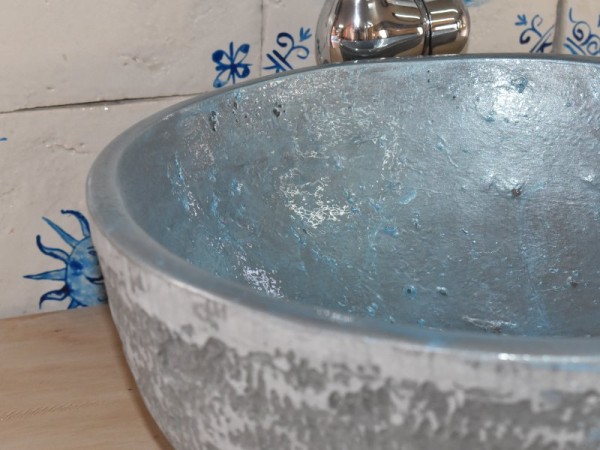 Προσφορά Χειροποίητος Επιτραπέζιος Νεροχύτης Δίχρωμος Στην Τιμή 90,00 €