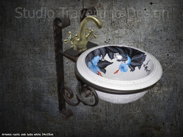 Handmade wc sinks with metal wall bases tower.