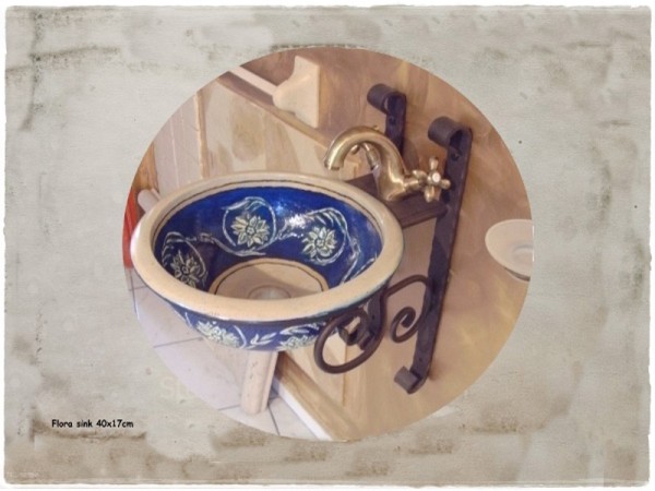 Sinks hydra handmade rustic wall with metal bases